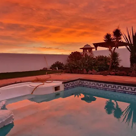 别墅 Montanablanca Private Heated Pool & Stunning Views
