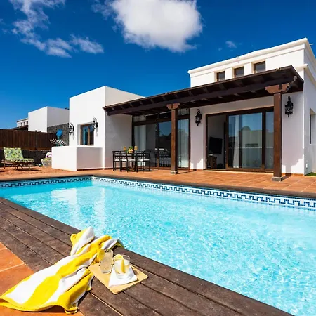 别墅 Montanablanca Private Heated Pool & Stunning Views