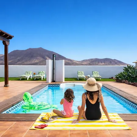 Montanablanca Private Heated Pool & Stunning Views Villa *