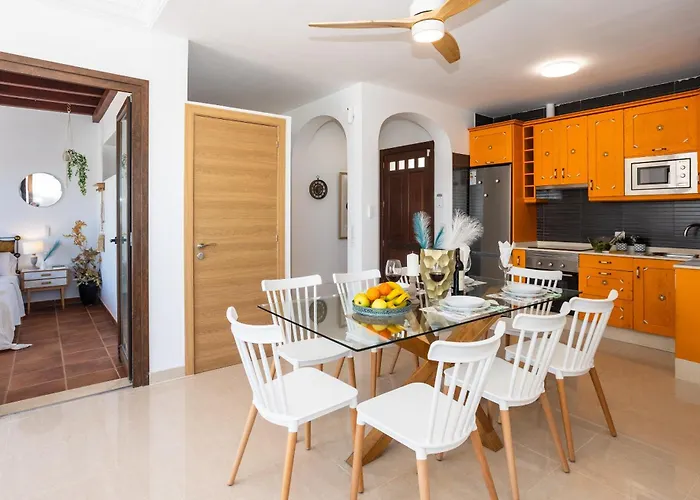 Villa Montanablanca Private Heated Pool & Stunning Views Playa Blanca (Lanzarote)