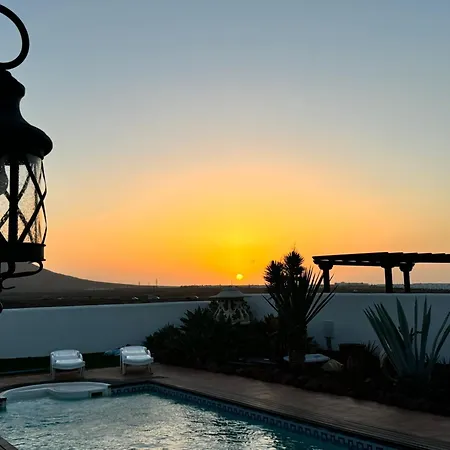 Montanablanca Private Heated Pool & Stunning Views *