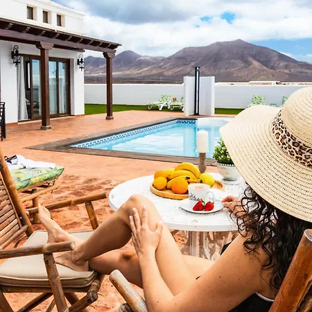 Montanablanca Private Heated Pool & Stunning Views * Playa Blanca