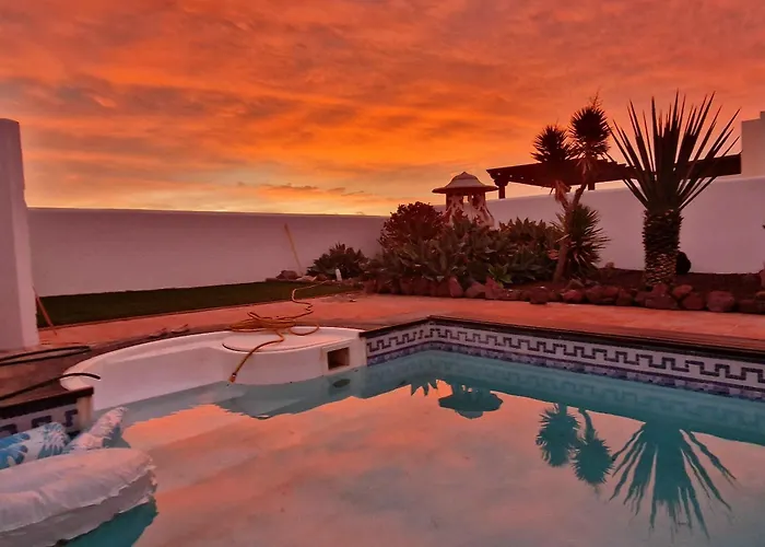 Villa Montanablanca Private Heated Pool & Stunning Views