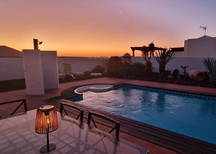 Villa Montanablanca Private Heated Pool & Stunning Views *