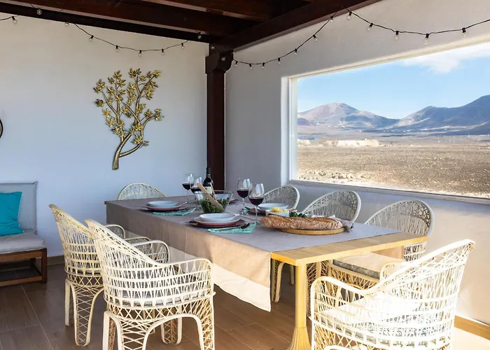 Villa Montanablanca Private Heated Pool & Stunning Views Playa Blanca