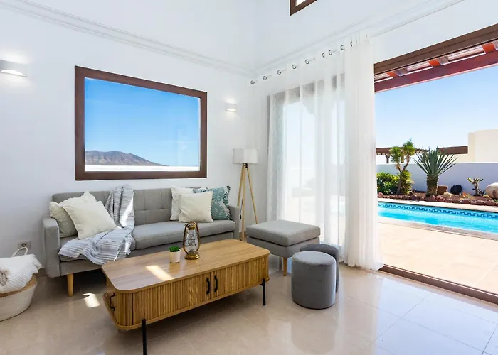 Villa Montanablanca Private Heated Pool & Stunning Views Playa Blanca